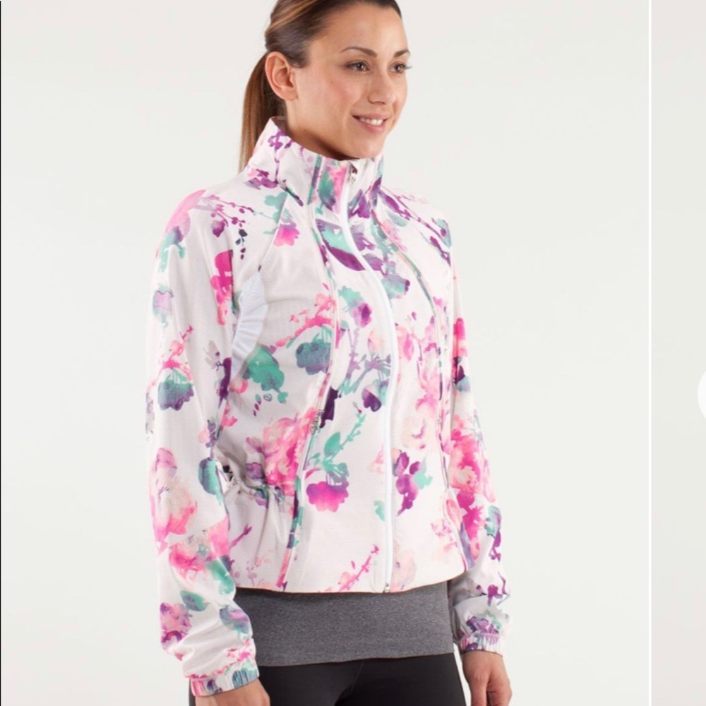 GUC Lululemon Travel to Track Jacket size 8